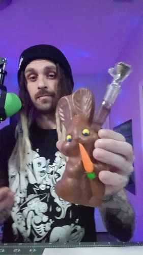 Happy Easter! Make sure you spread some love! Even if it's with a bunny bong! 😄🐰 Ill be at @thefloridacup April 22nd. Go show...