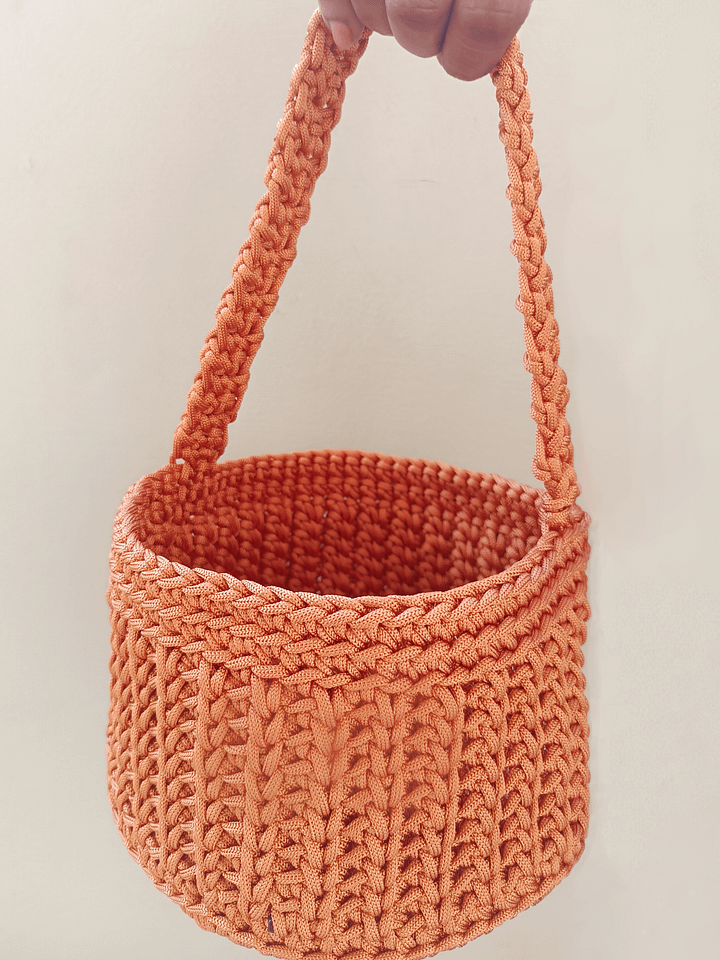 Crochet round basket product image (1)