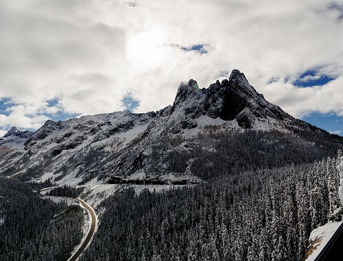 Liberty bell after the first snow

Photo merge panorama made with LR classic

📷 canon r6
🔎 RF 24-240