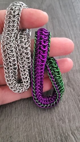 what happens when the first two fidgets combine forces? we get a hybrid fidget! this is the mobius fidget design.

all stainl...