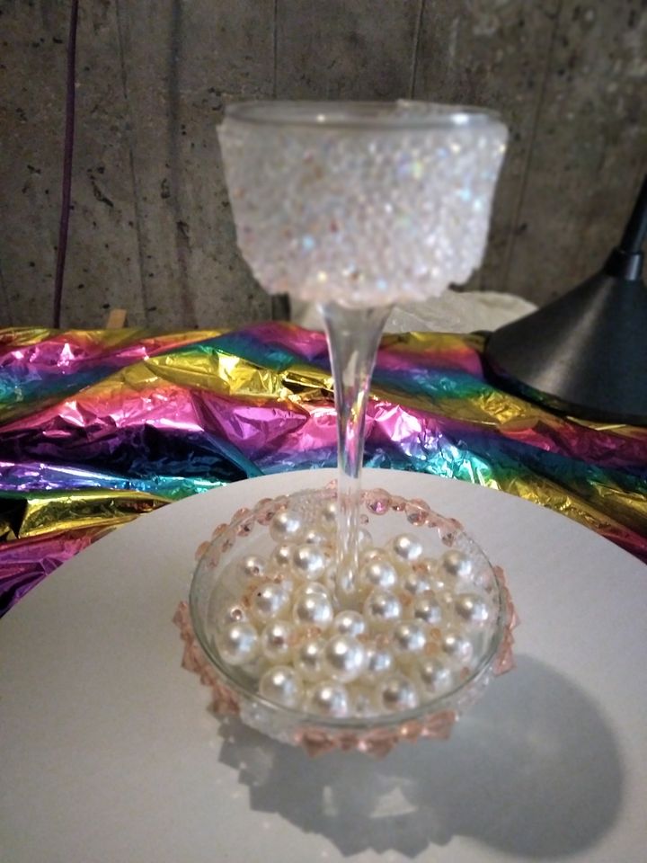 Pearl Drop Tealight Candleholder product image (1)