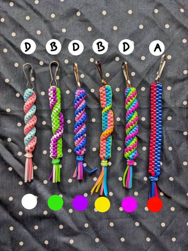 3-String Scoubidou Keychains product image (2)