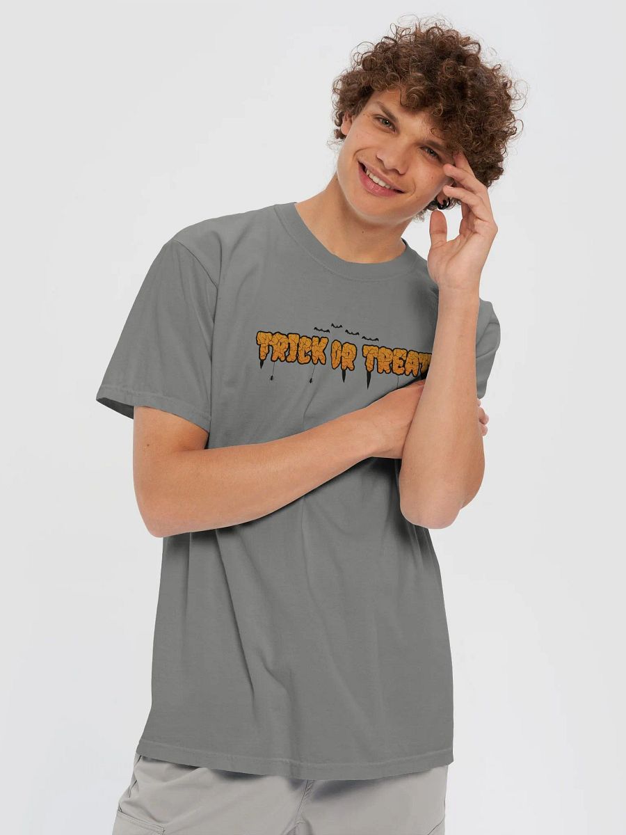 Trick or Treat Halloween Special - T-Shirt product image (5)