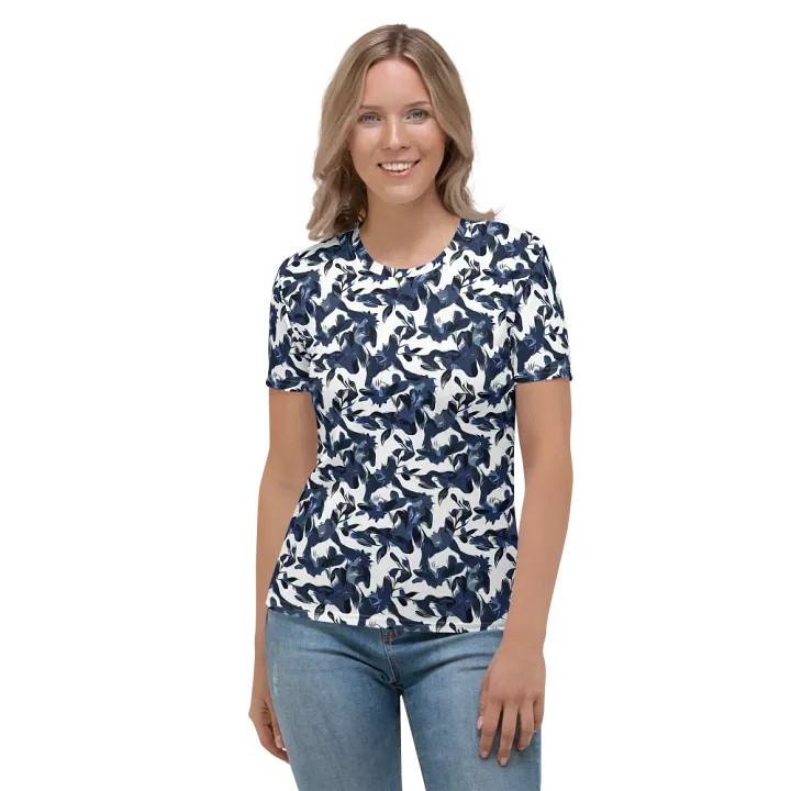 Wild Waves | Women's Crew Neck T-Shirt product image (1)