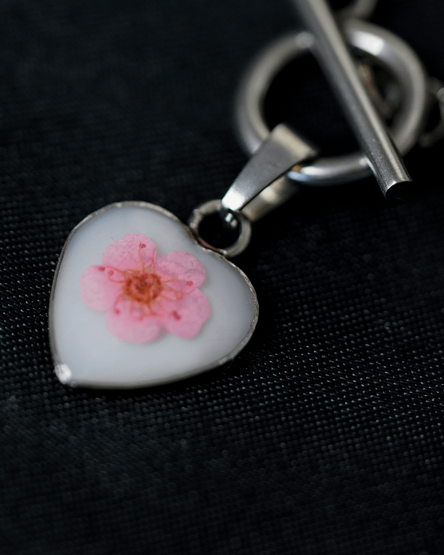Pink Forget-Me-Not Heart Necklace product image (3)