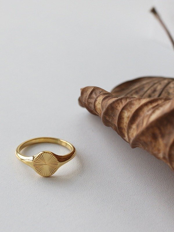 Sunburst Signet Ring | 18K Gold Plated product image (8)