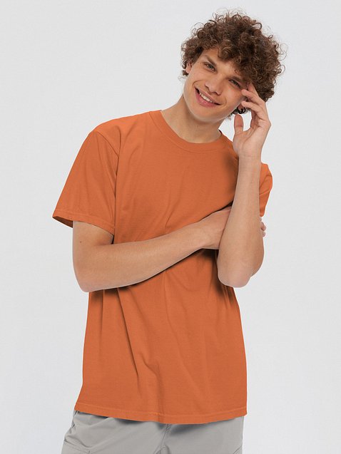 Photo showing Comfort Colors Garment-Dyed Heavyweight T-Shirt