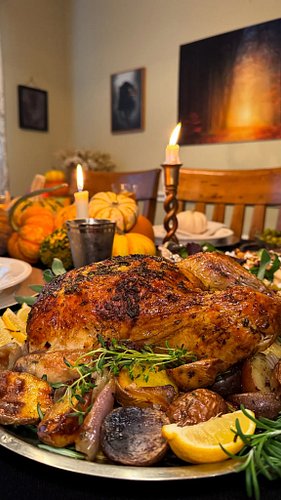 BRB drooling over my Herb Roasted Chicken. 😍 You can thank my grocery partner @krogerdfw for this fantastic new recipe!✨ 

Th...