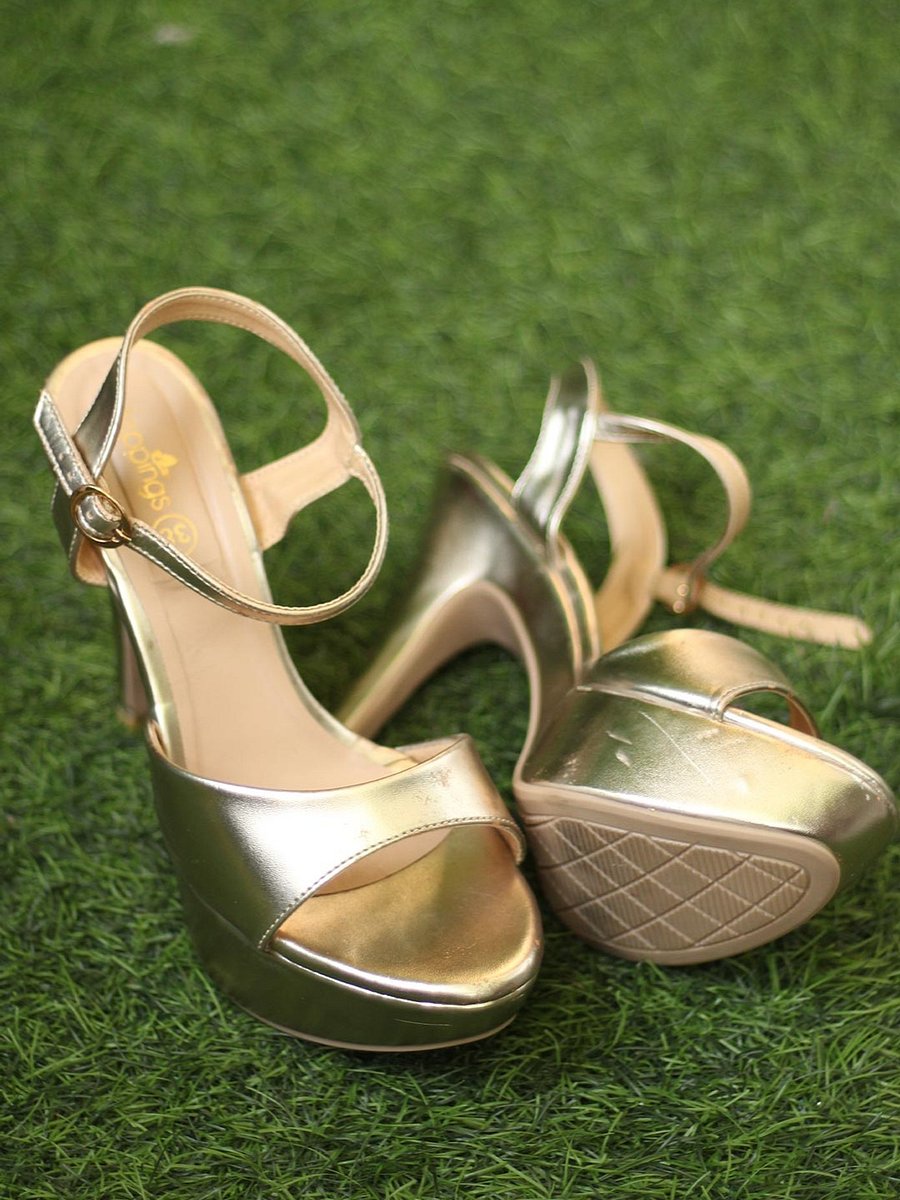 Golden High heels sandals product image (6)