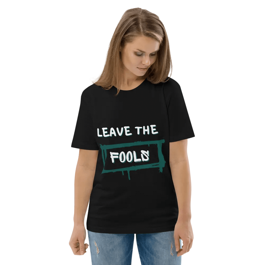 Tshirt product image (6)