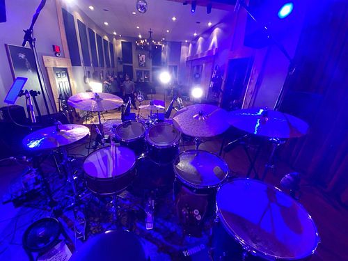 ‘Classic Troubadours Show’ video shoot/recording today 🎥 #JoniMitchell #CaroleKing 
#YamahaDrums #PaisteCymbals 
#Promark #AnF