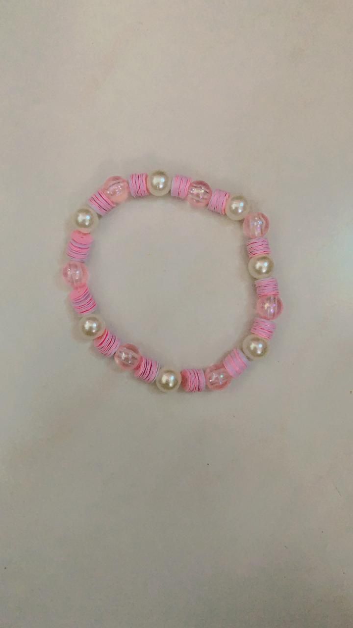 beaded bracelet product image (1)
