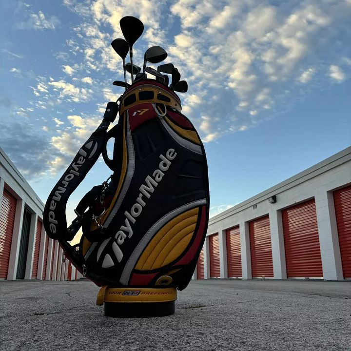 TaylorMade R7 Staff Stand Golf Bag Vintage 25th Anniversary Edition-Red & Yellow product image (2)