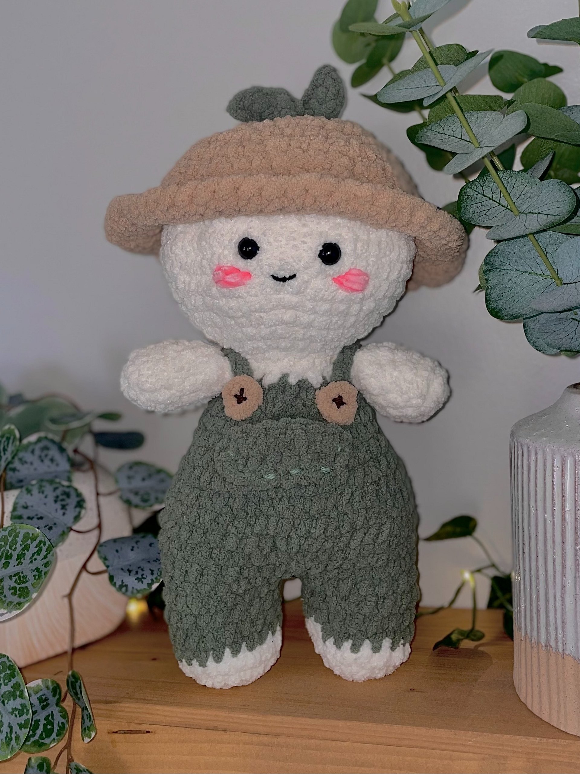 smol farmer bean plushie product image (1)