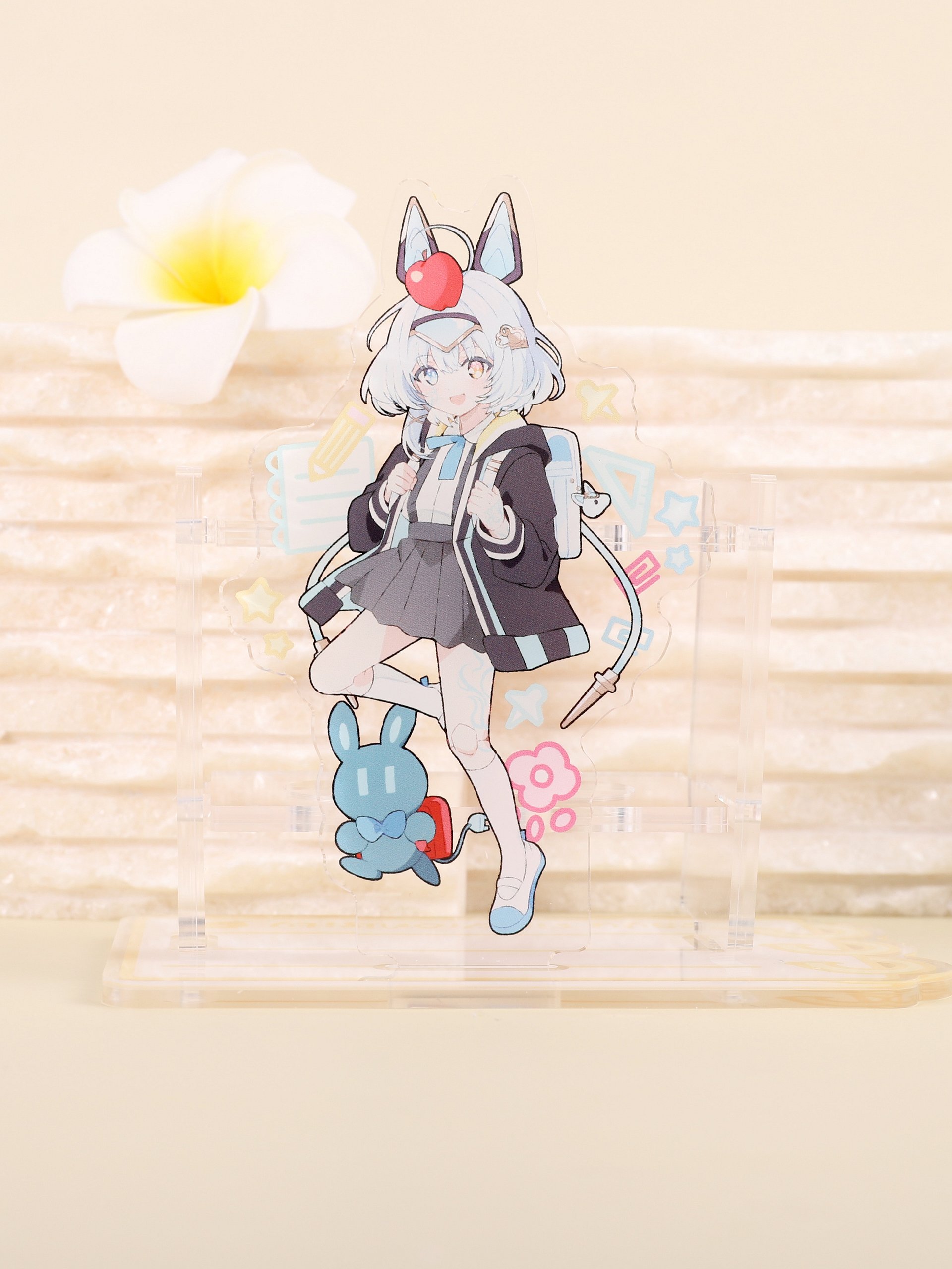 Acrylic Pen Holder product image (1)