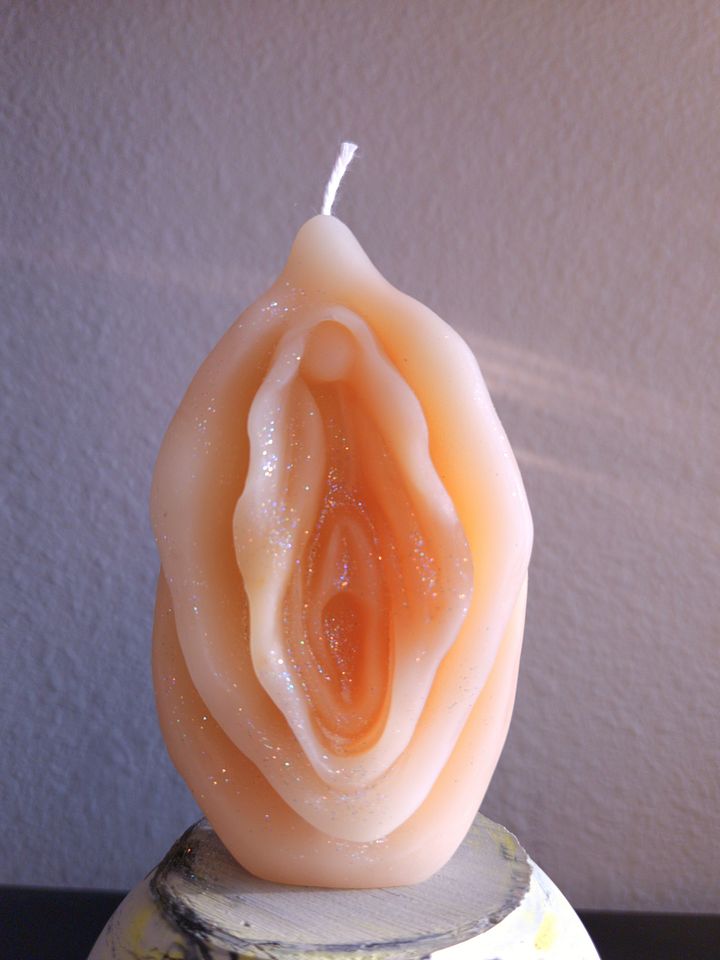 Large Yoni Candle product image (1)