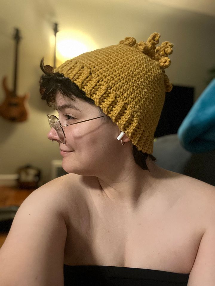 chicken fingers hat - small product image (2)
