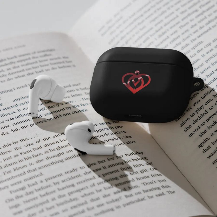 Noir Heart AirPod case product image (15)