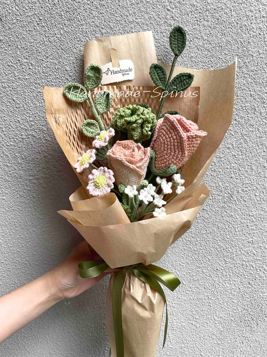Summer Cappuccino Rose Crochet Knit Bouquet product image (3)