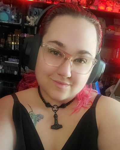 DBD News & Games!
I am LIVE!!!
#RogueEnergyAffiliate #BlerpSoundAlerts #FemaleStreamer #FemaleGamer #ThroneWishlist #TwitchSt...
