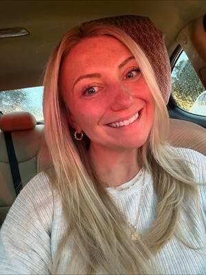 Go outside yall - the best seratonin boost for the winter 🔥🔥#selfcare #theblondecafepodcast #wellnessroutine #wellnesshabits 