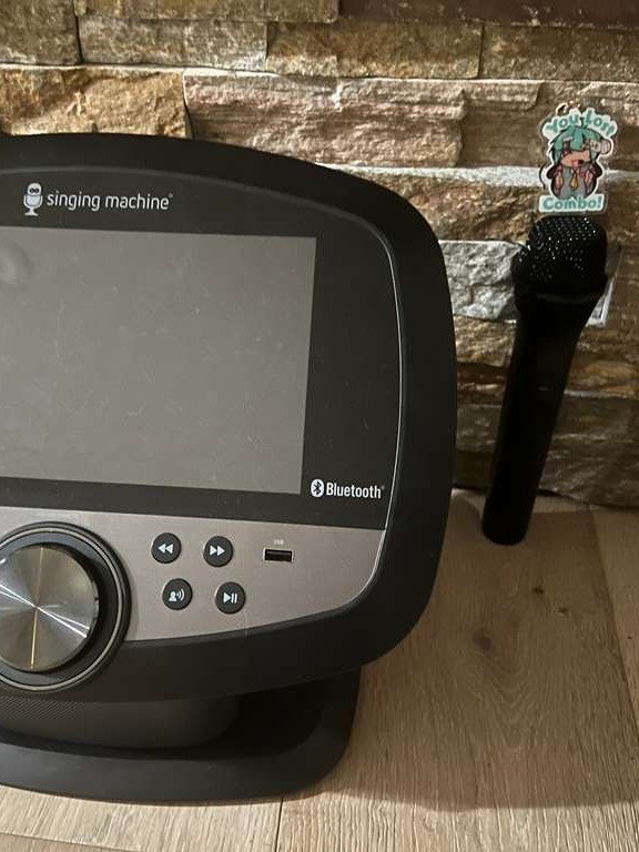 RGC Mikuo Keychain product image (9)