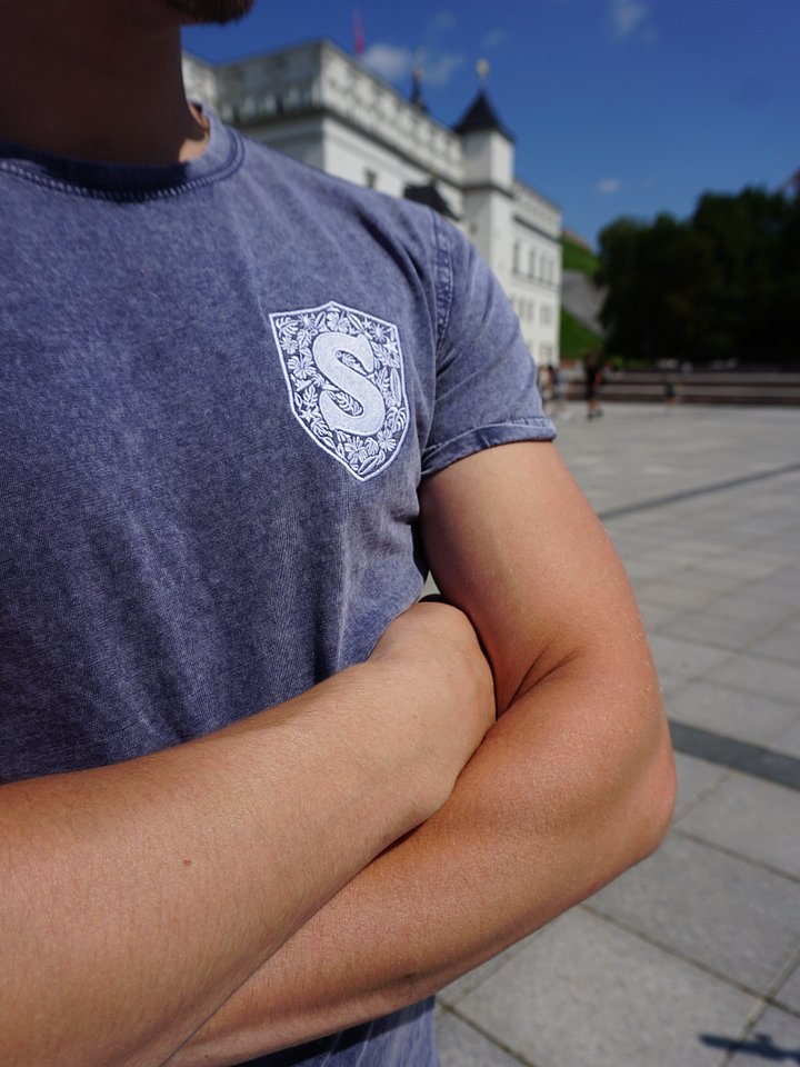 Embroidered Summer Club Tshirt product image (1)