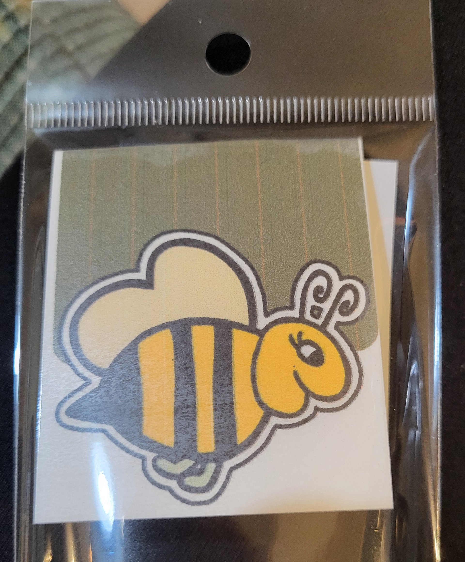 Cute Cartoon Flying Bee Magnetic Laminated Bookmark for Insect Lovers product image (1)