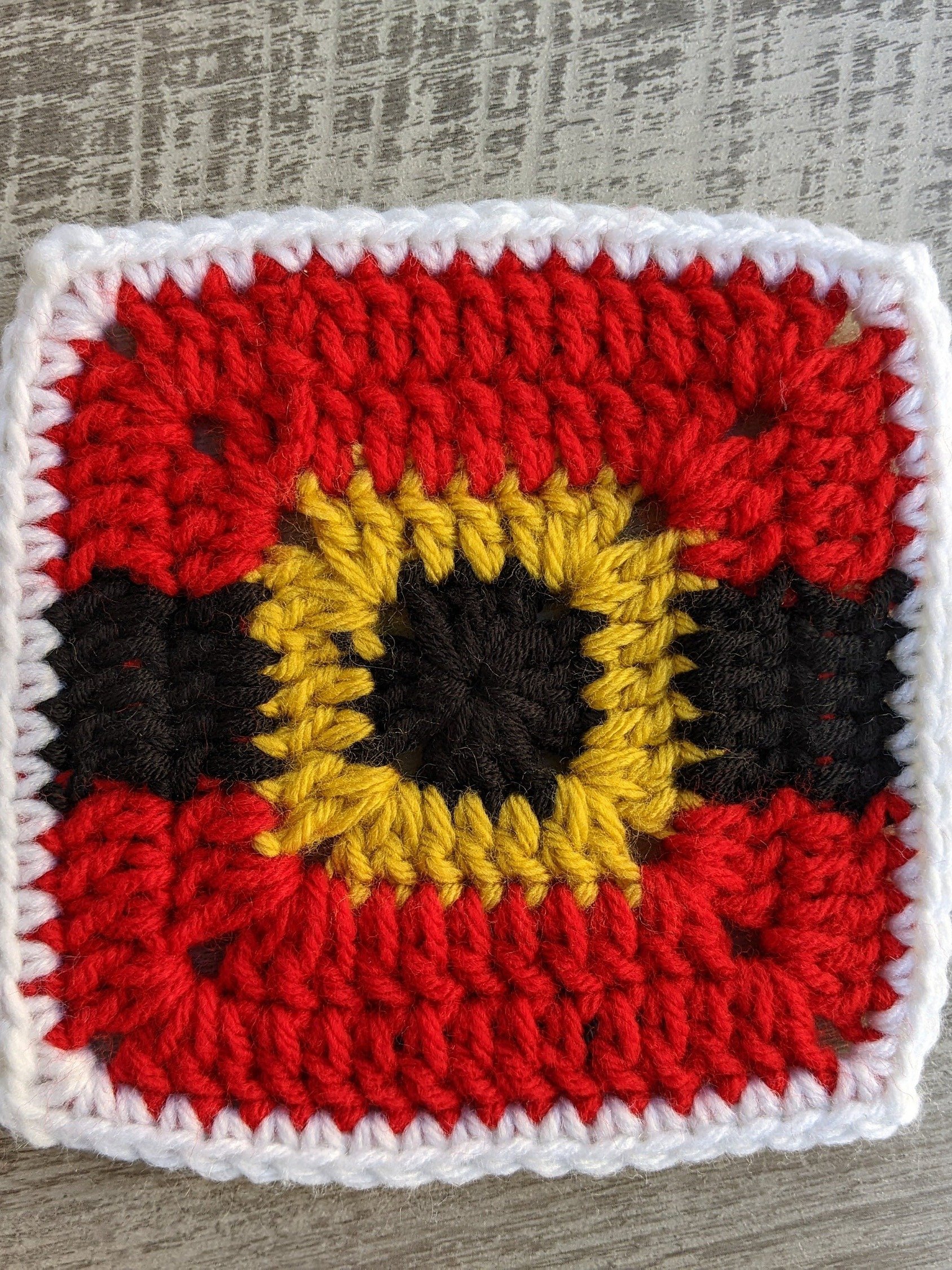 Crochet Santa Belt Granny Square Pattern product image (1)