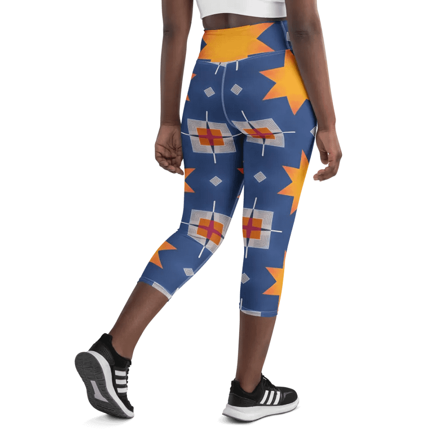 Geometric Glow Capri Leggings product image (8)