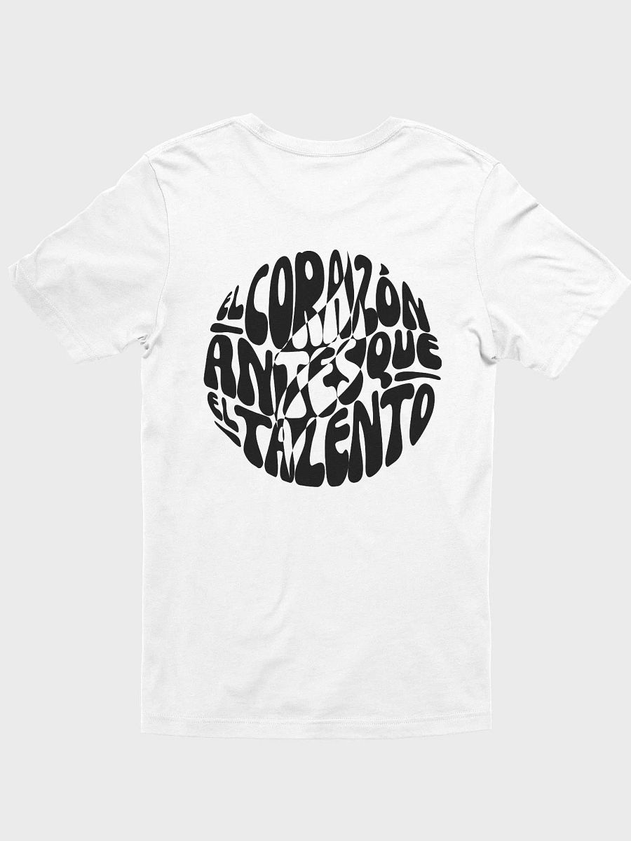 El corazón antes que el talento Tee | Black product image (1)