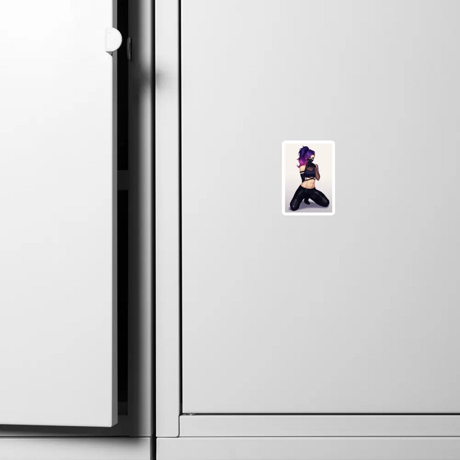 Rennalia Sexy Kneel Magnet product image (10)