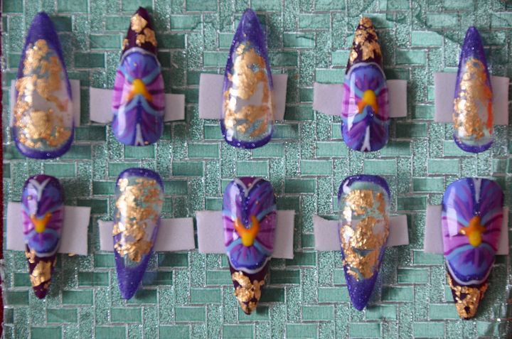 Indigo Gold Orchids Press On Set product image (1)