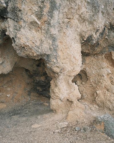 Beach rock formation.
.
.
#brela #portra400 #landscapearchitecture #35mm #architecturephotographer #fujifilm #fujifilmx100vsh...