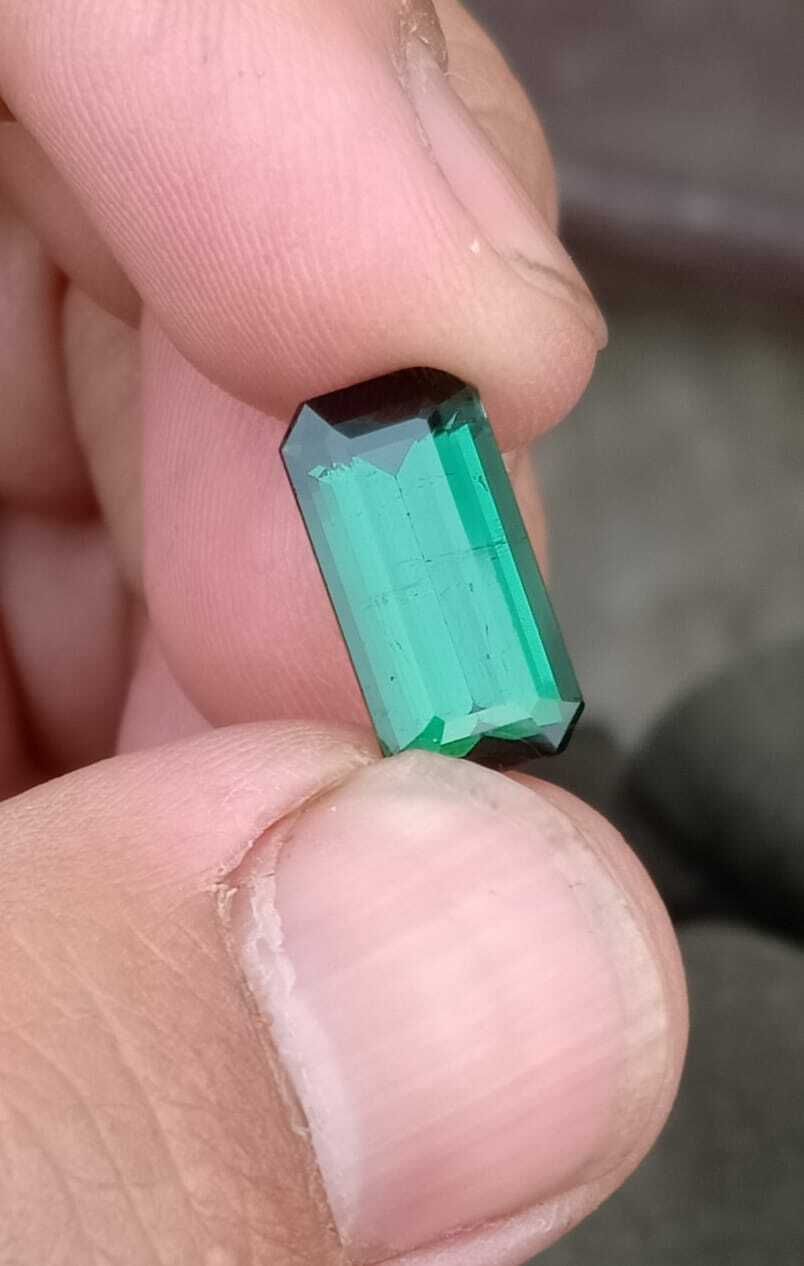 TOURMALINE LOOSE GEMSTONE PIECE FOR RING DEEP GREEN CHROME COLOR, 5.35 CARAT product image (4)