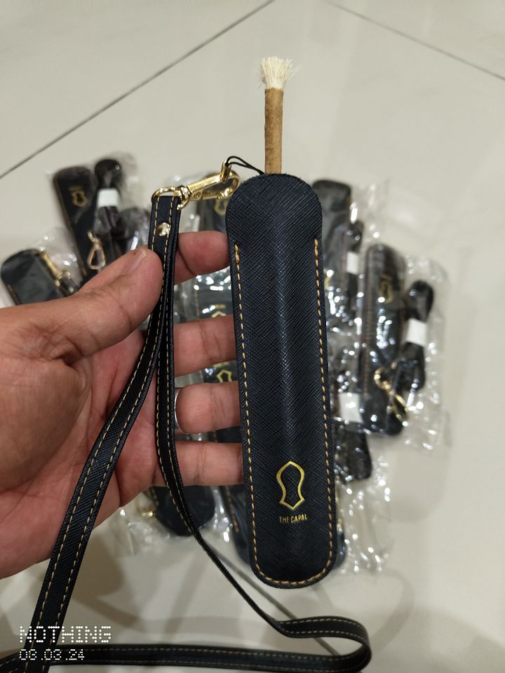 𝗠𝗶𝘀𝘄𝗮𝗸 𝗛𝗼𝗹𝗱𝗲𝗿 𝗚𝗲𝗻𝘂𝗶𝗻𝗲 𝗟𝗲𝗮𝘁𝗵𝗲𝗿 𝟭𝟬𝟬% product image (1)