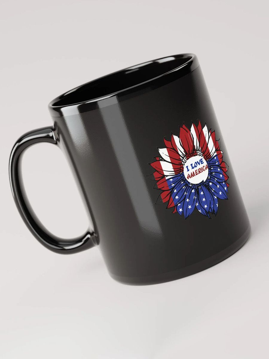 Black coffee mug whith a design, I LOVE AMERICA. product image (10)