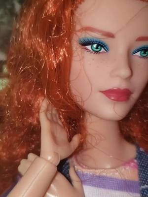 Visit https://youtube.com/artsysister for more videos like this one My lovely Barbie in the pretty gardening outfit. I hope this look makes you smile.