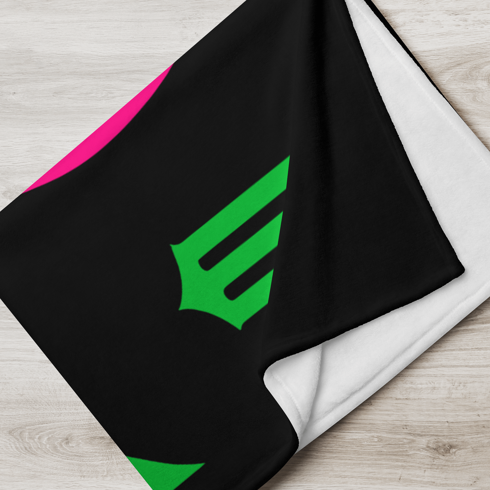 Wicked Glinda and Elphaba Throw Blanket product image (3)