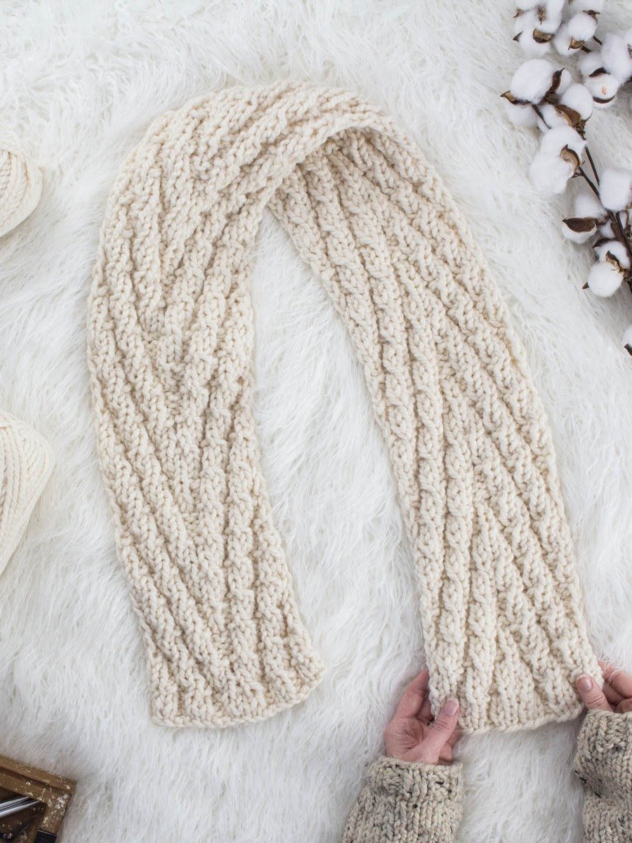 Chevron Infinity Scarf Knitting Pattern - Twinkle Lights product image (3)