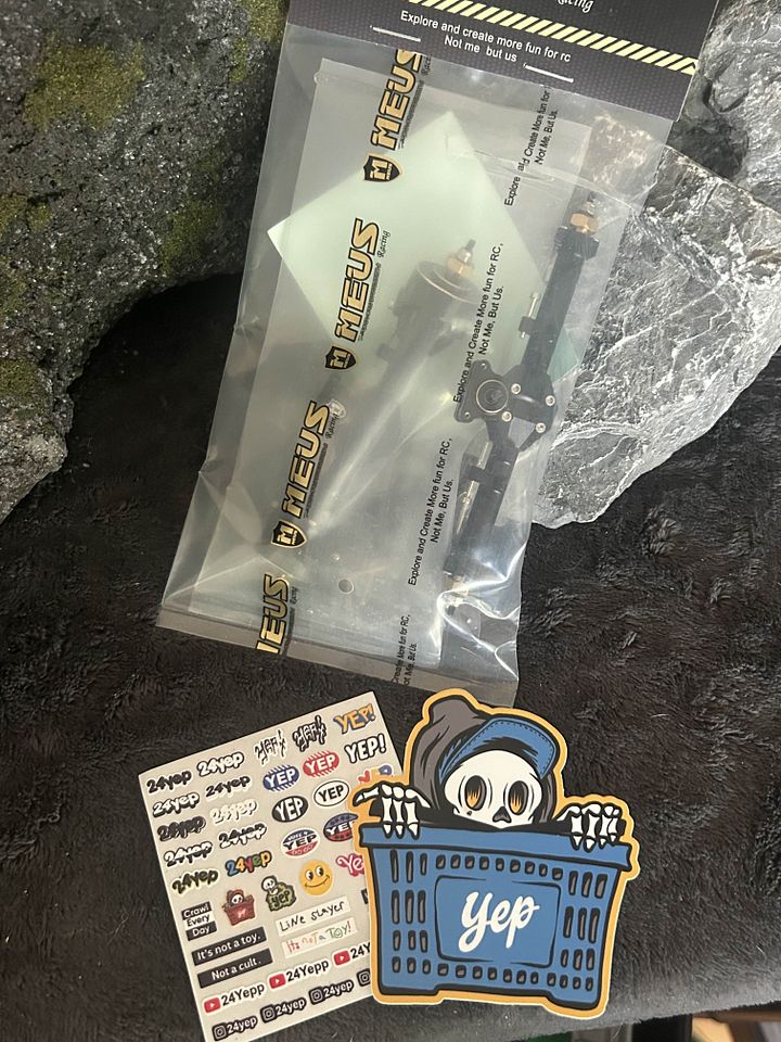 MEUS Racing SCX24 AXLES (Black/Metal) product image (2)