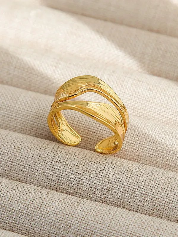 Avery Ring product image (1)
