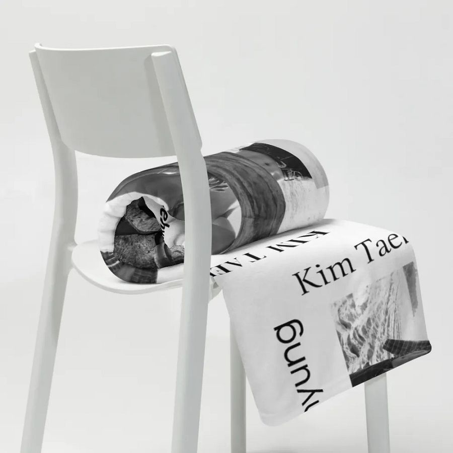 Kim Taehyung Throw Blanket product image (8)