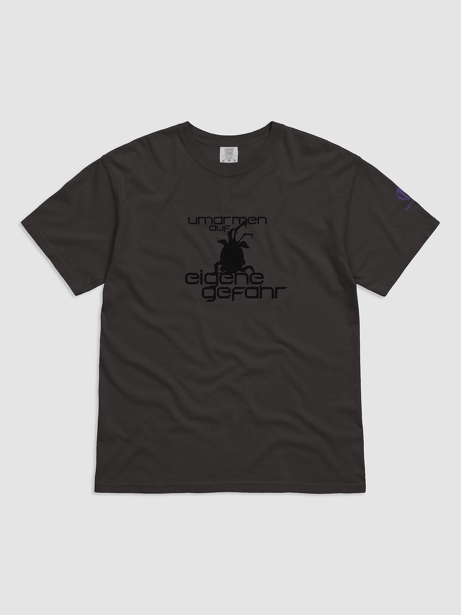 Umarmung gefährlich - T-Shirt mit schwarzem Design product image (1)