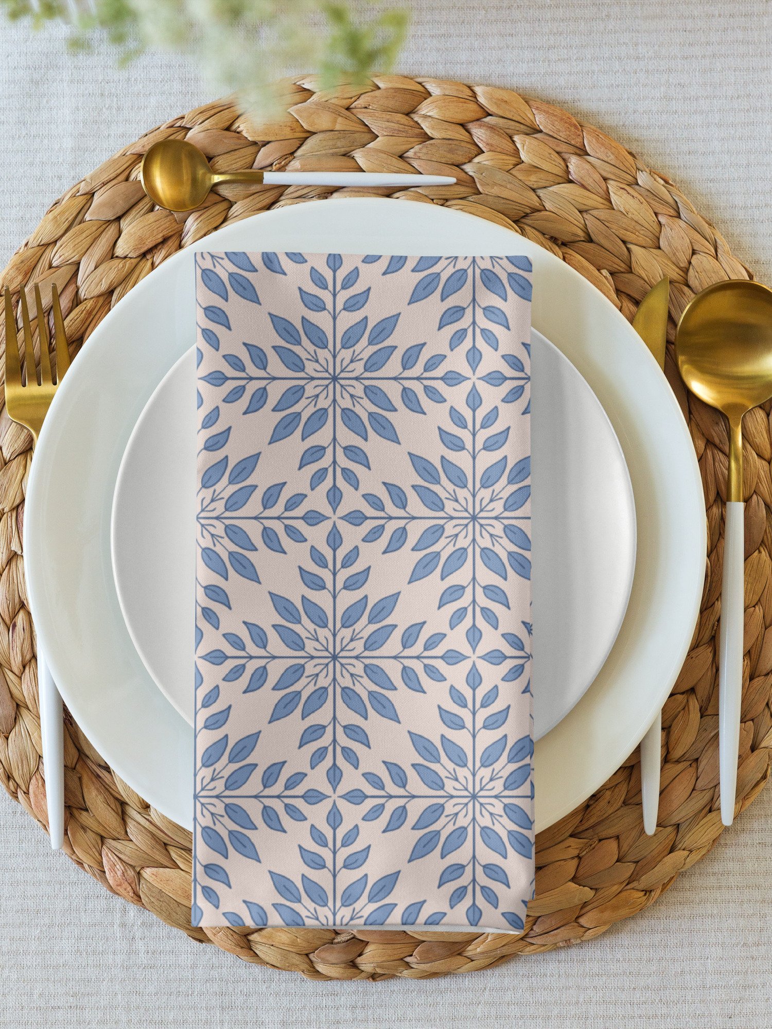 China Blue Diamond Boughs Patterned Napkins (Set of 4) product image (1)