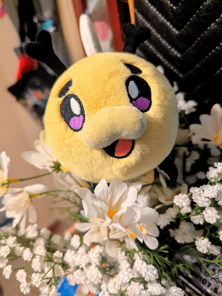 Enbee / Bee Bee Plush! product image (1)