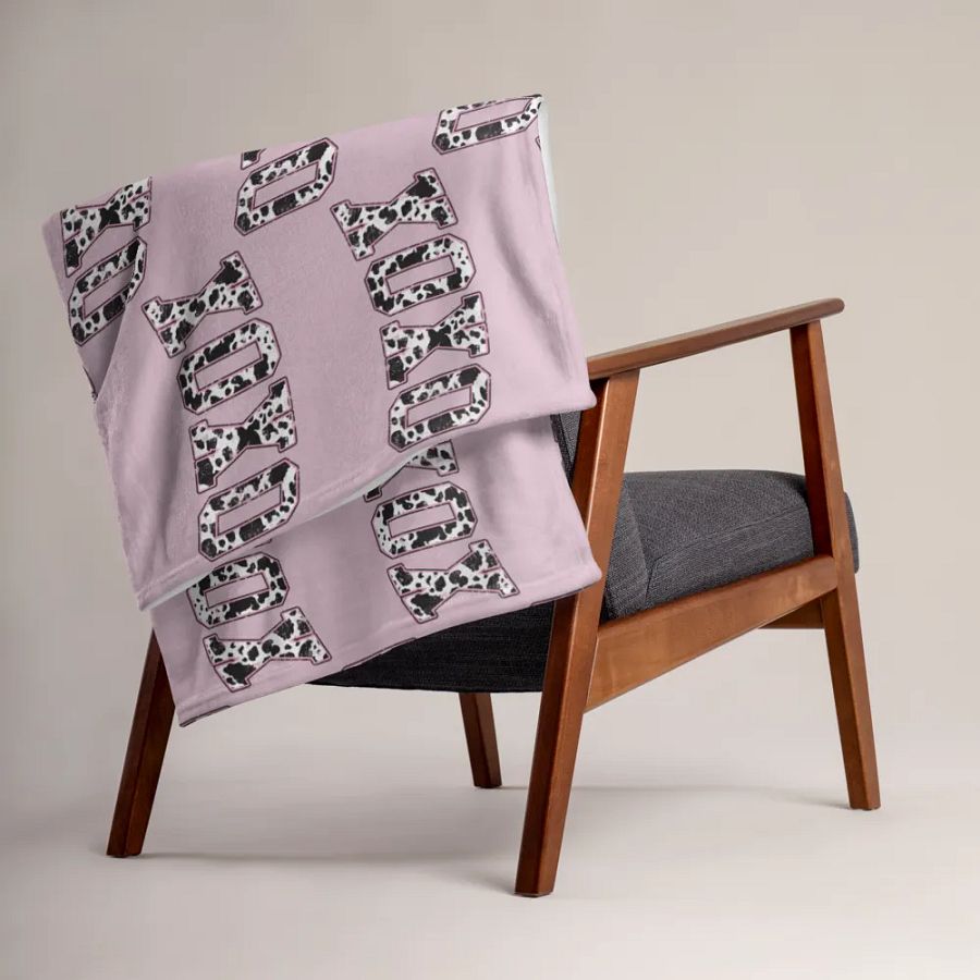 XOXO Blanket product image (3)