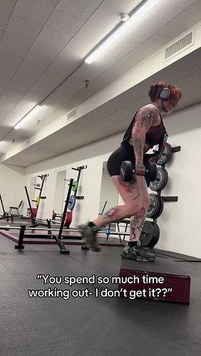 I work out so that I can slay in more ways than one. 

#transformation #progress #fitness #gym #musclemommy