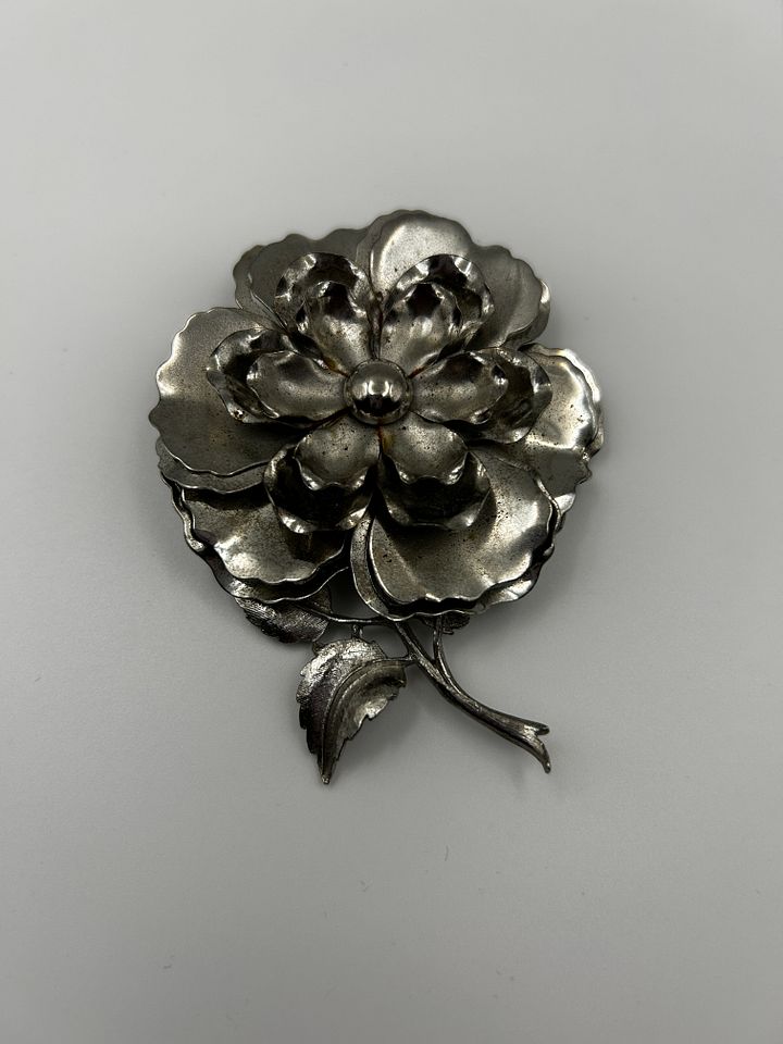 Vintage Silver Tone Layered Large Flower Brooch product image (2)