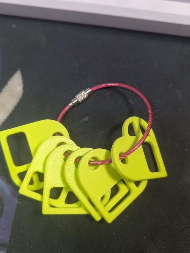 Heart Shaped Floss Drops product image (1)
